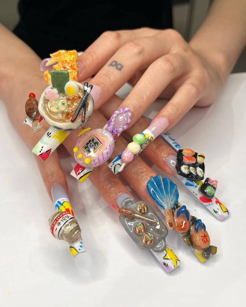 Instagram/nailsbylisak